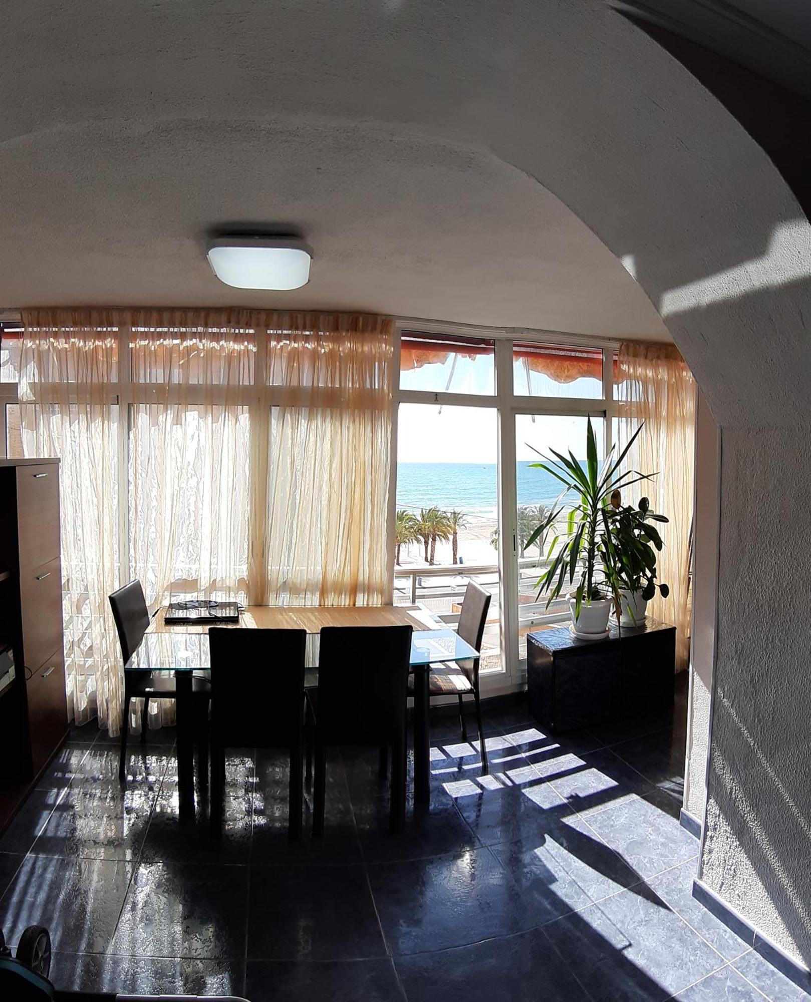 Playa El Campello & Parking Wifi Apartment Bilik gambar