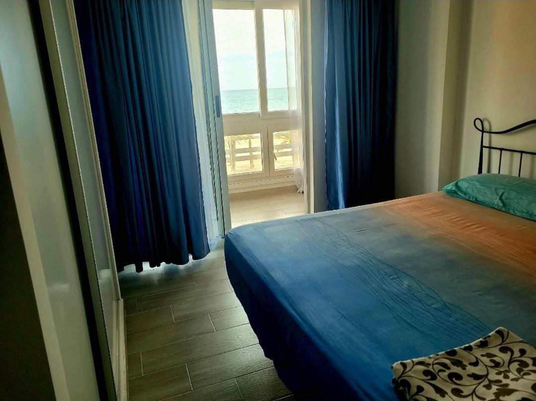 Playa El Campello & Parking Wifi Apartment Luaran gambar