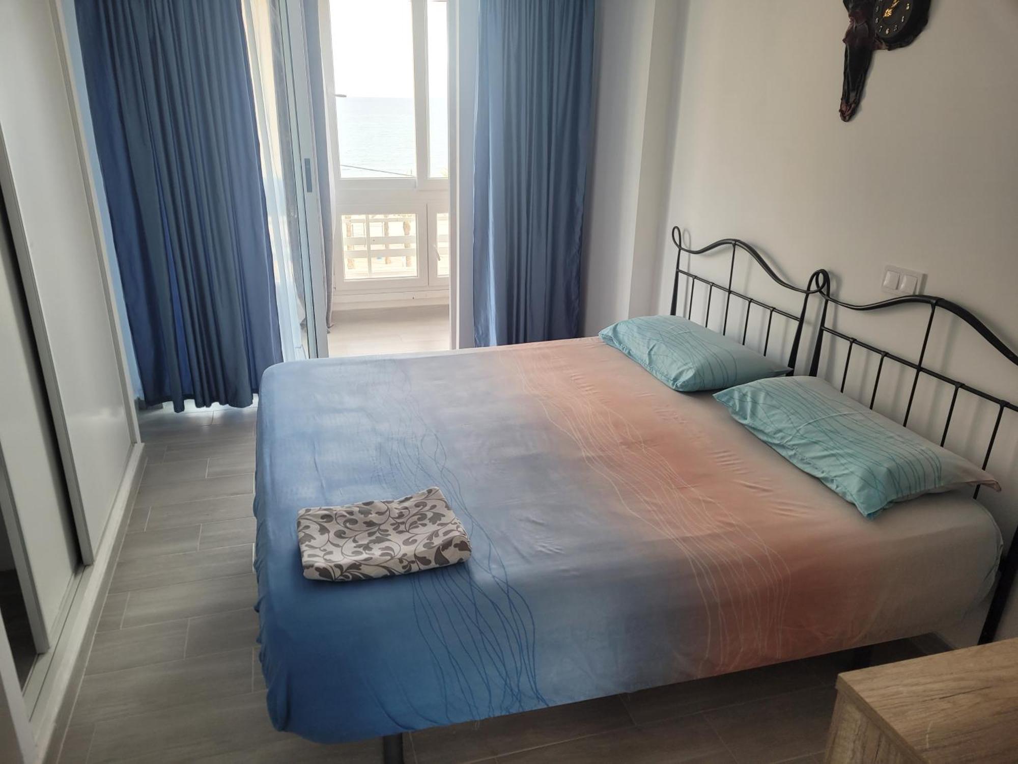 Playa El Campello & Parking Wifi Apartment Luaran gambar