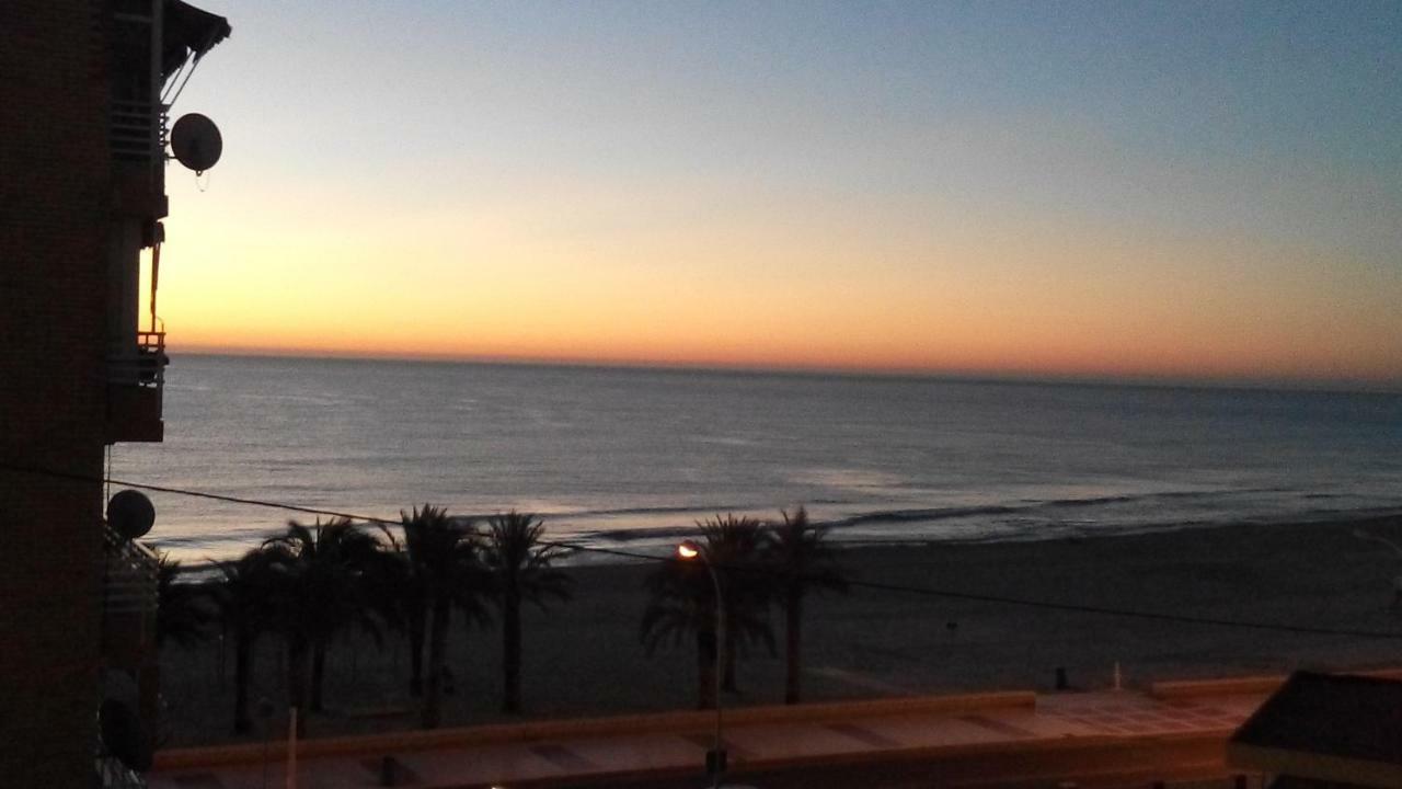 Playa El Campello & Parking Wifi Apartment Luaran gambar