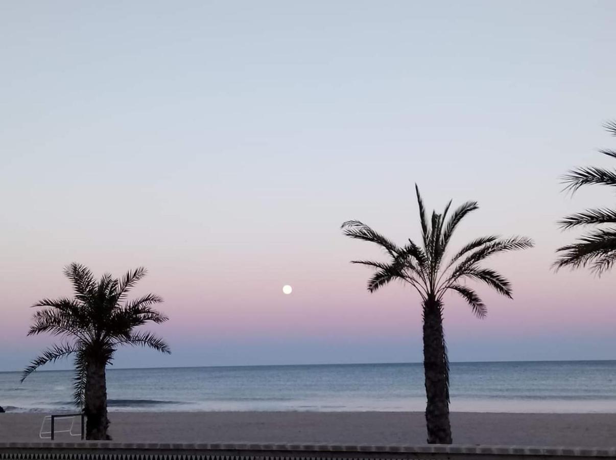 Playa El Campello & Parking Wifi Apartment Luaran gambar